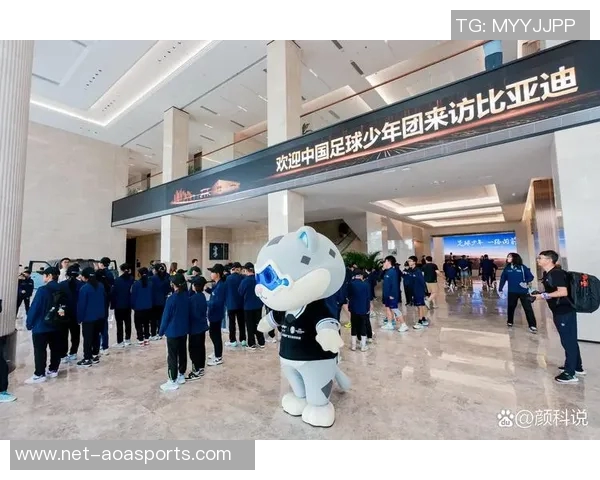 富力足球学校培养未来足球明星助力青少年成长与发展